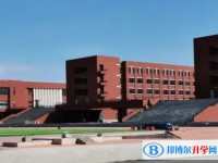大慶鐵人中學地址，乘車路線