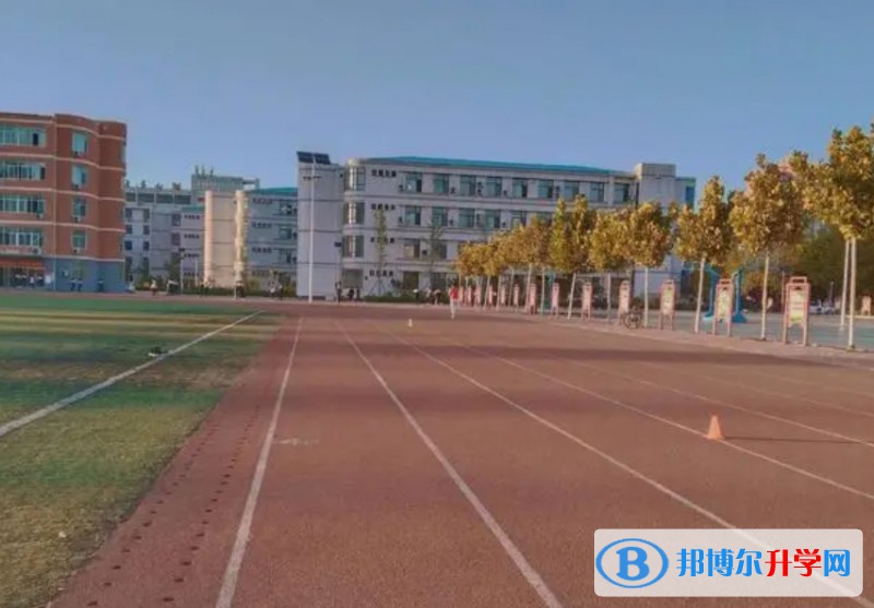 青岡縣第一中學(xué)校地址，乘車路線
