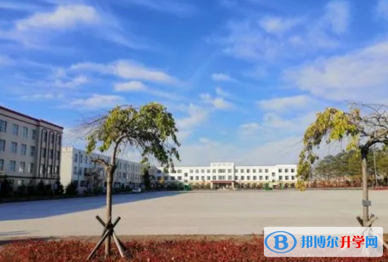 海倫市第七中學(xué)怎么樣、好不好