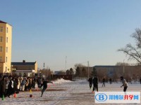 呼瑪縣高級中學地址，乘車路線