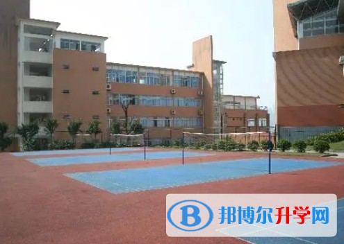 重慶市第八中學校(沙坪壩校區)怎么樣、好不好