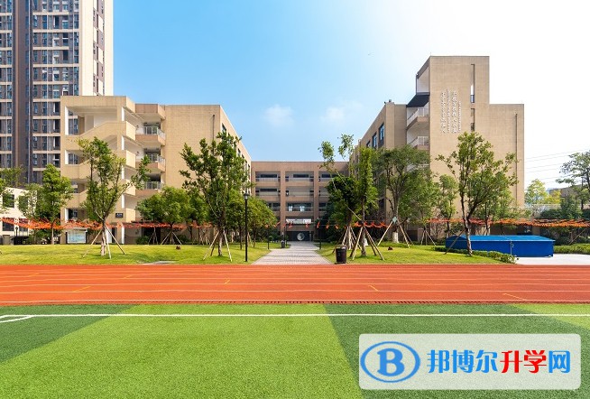 重慶市育才成功學校地址，乘車路線