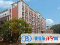 西南大學(xué)附屬中學(xué)校地址，乘車路線