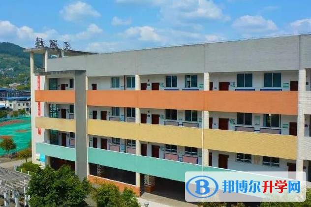 重慶市松樹(shù)橋中學(xué)校怎么樣、好不好