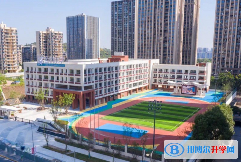 重慶市兩江中學校怎么樣、好不好