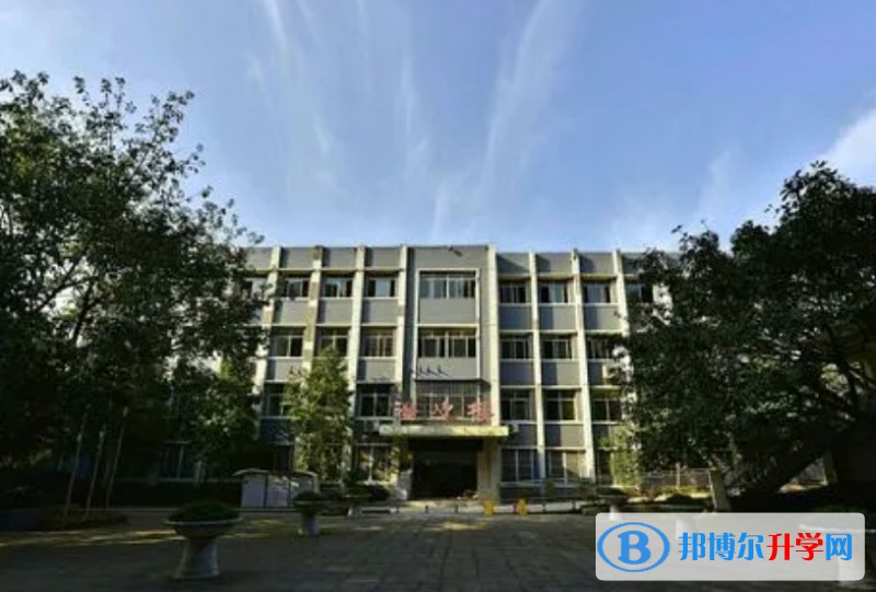 重慶市二十八中地址，乘車路線