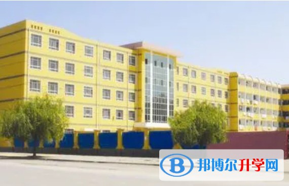 2025河北定興第三中學多少錢(學費明細)