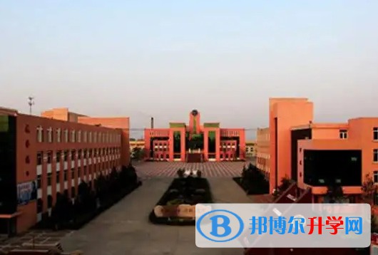 2025保定市清苑中學多少錢(學費明細)