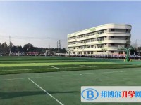 新世紀(jì)光華學(xué)校地址，乘車路線
