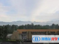 都江堰外實校地址，乘車路線