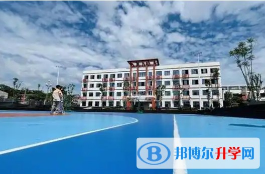 2025富順一中多少錢(學(xué)費(fèi)明細(xì))