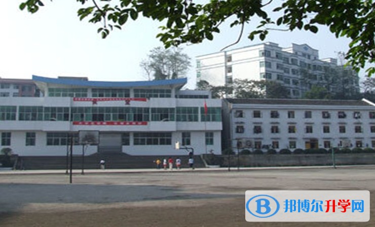 玉章中學地址，乘車路線