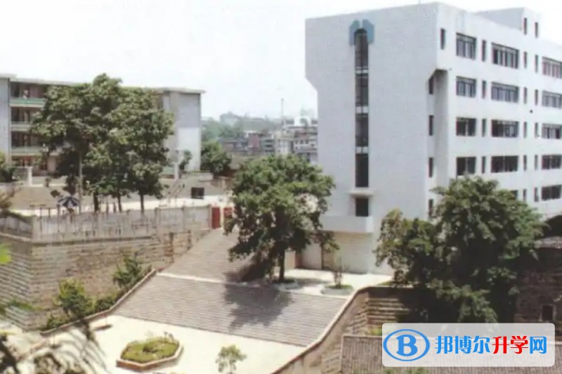 四川省自貢市第一中學校地址，乘車路線