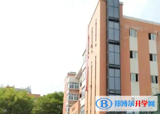 四川省自貢市第一中學(xué)校怎么樣、好不好