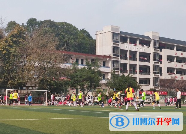 2025自貢田家炳中學招生計劃 招生人數(shù)是多少(附要求、條件、對象)