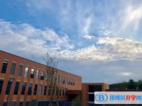 自貢市外國語學校怎么樣、好不好