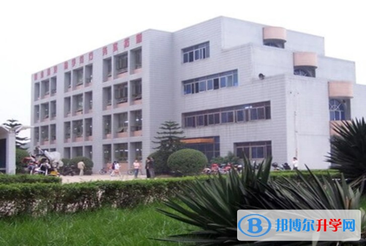 富順縣城關中學招生簡章2025年