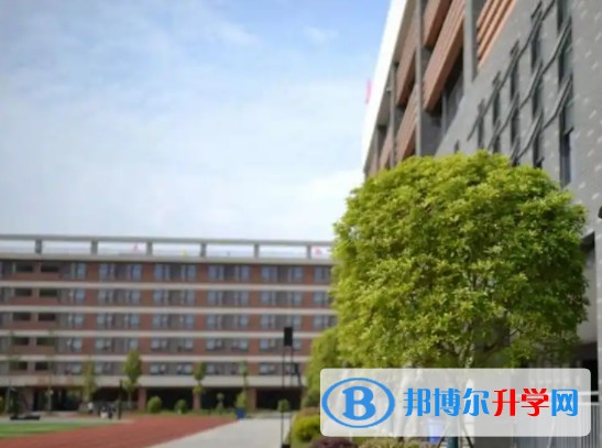 綿陽(yáng)博美實(shí)驗(yàn)高級(jí)中學(xué)地址，乘車(chē)路線