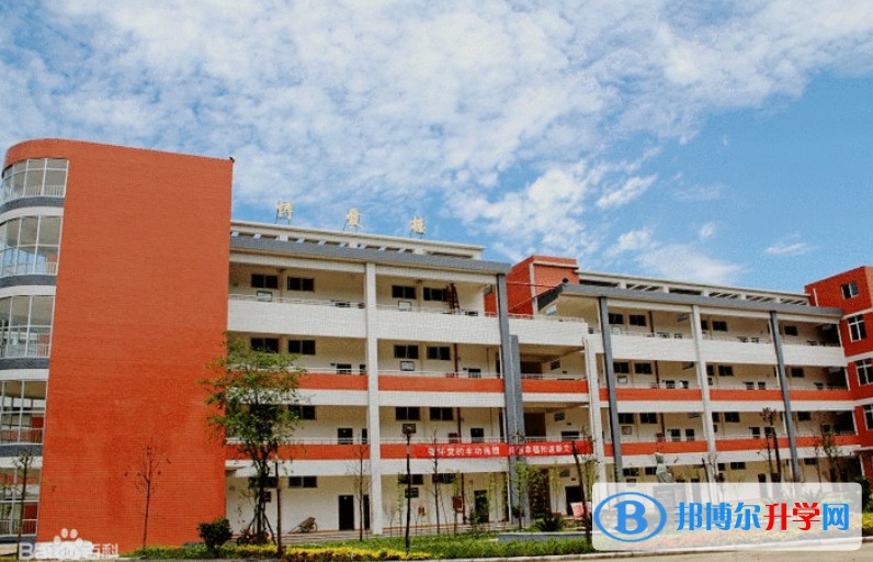 2025四川省鹽亭中學多少錢(學費明細)