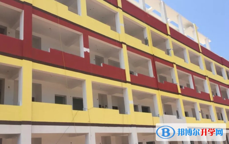 玉龍中學地址，乘車路線