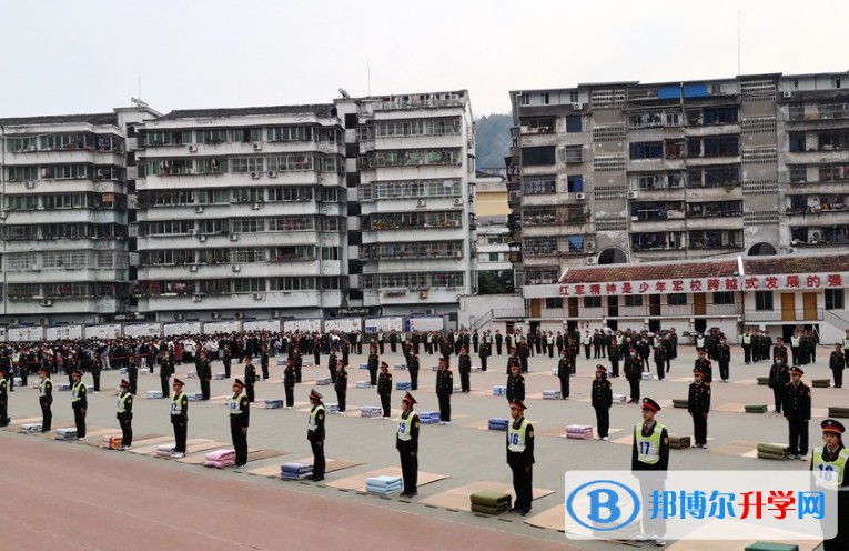 四川省蒼溪縣城郊中學地址，乘車路線