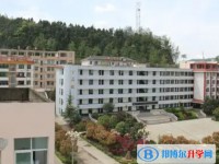 蒼溪實驗中學怎么樣、好不好
