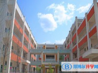 廣元八二一中學(xué)地址，乘車(chē)路線(xiàn)